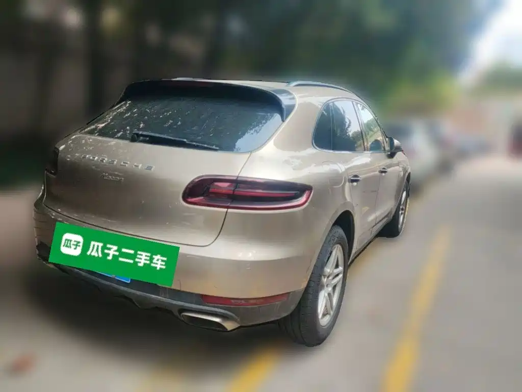 Porsche Macan — миниатюра 5