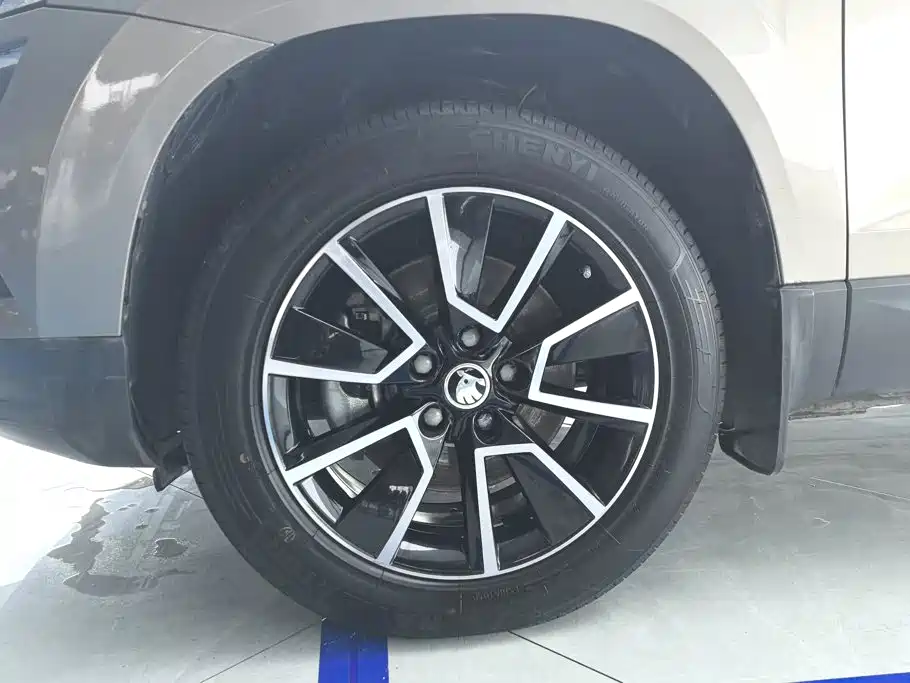 Skoda Karoq — миниатюра 6