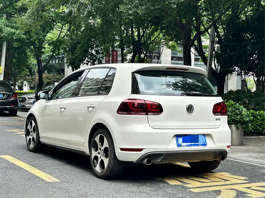 Volkswagen Golf GTI GTI 2012 2.0TSI GTI