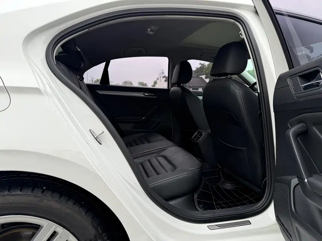 Volkswagen Lamando — миниатюра 11