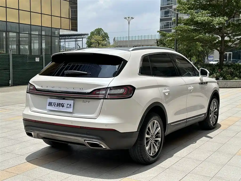 Lincoln Nautilus 2019 2.0T Premium VI