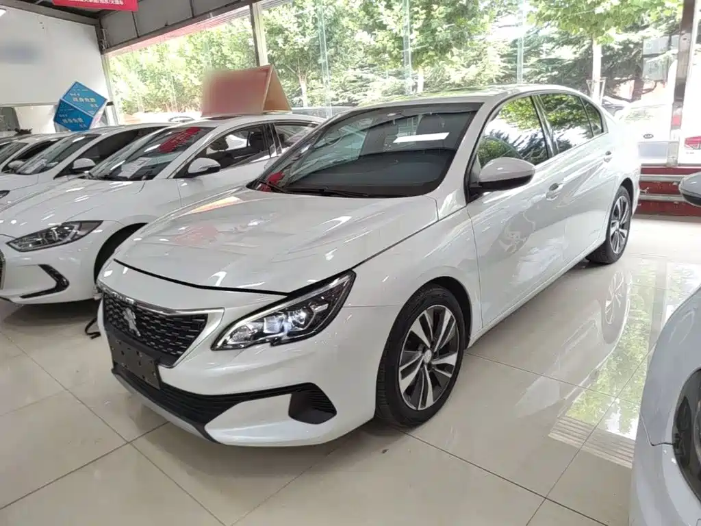 Peugeot 408