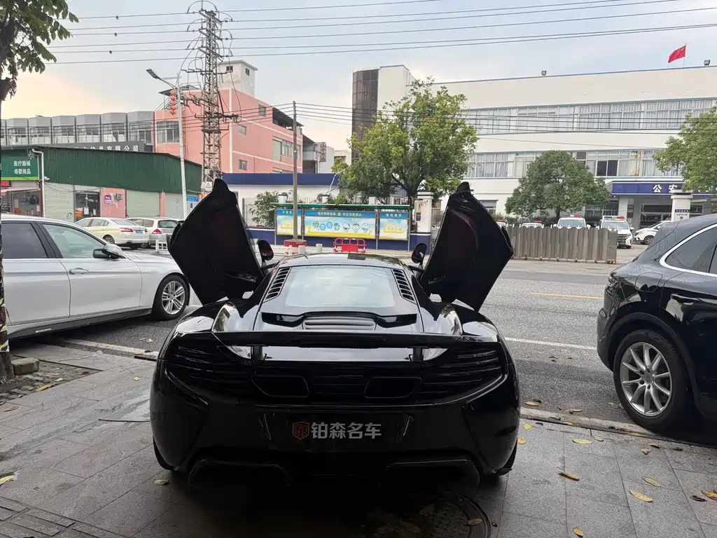 McLaren 12C — миниатюра 13