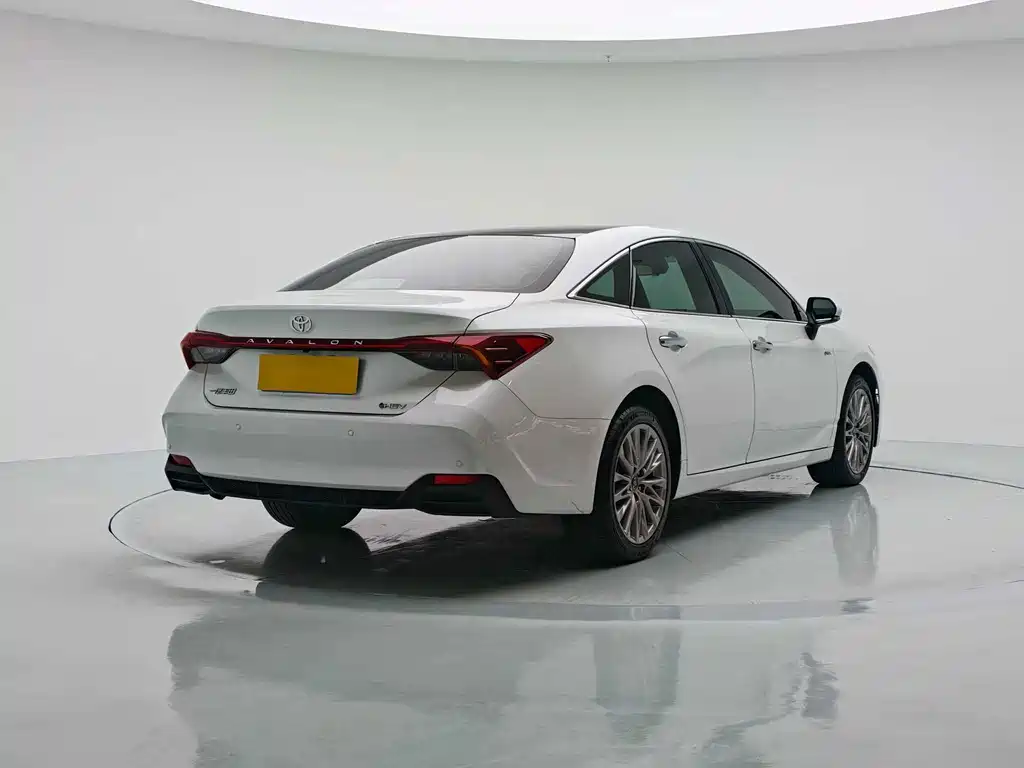 Toyota Avalon — миниатюра 6