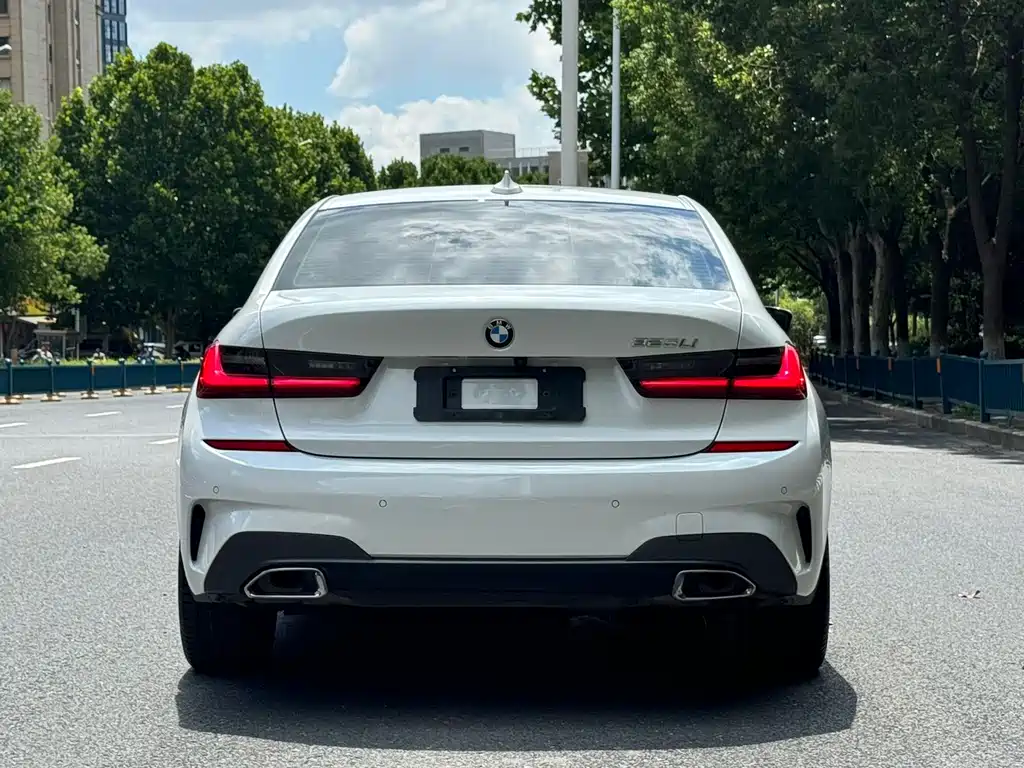 BMW 3 Series — миниатюра 4