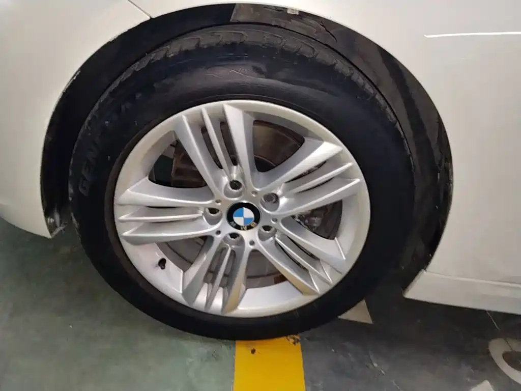 BMW 3 Series — миниатюра 23