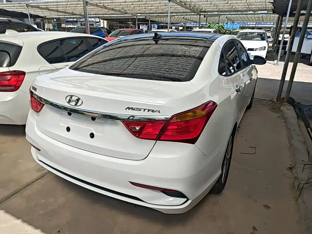 Hyundai Mistra — миниатюра 7