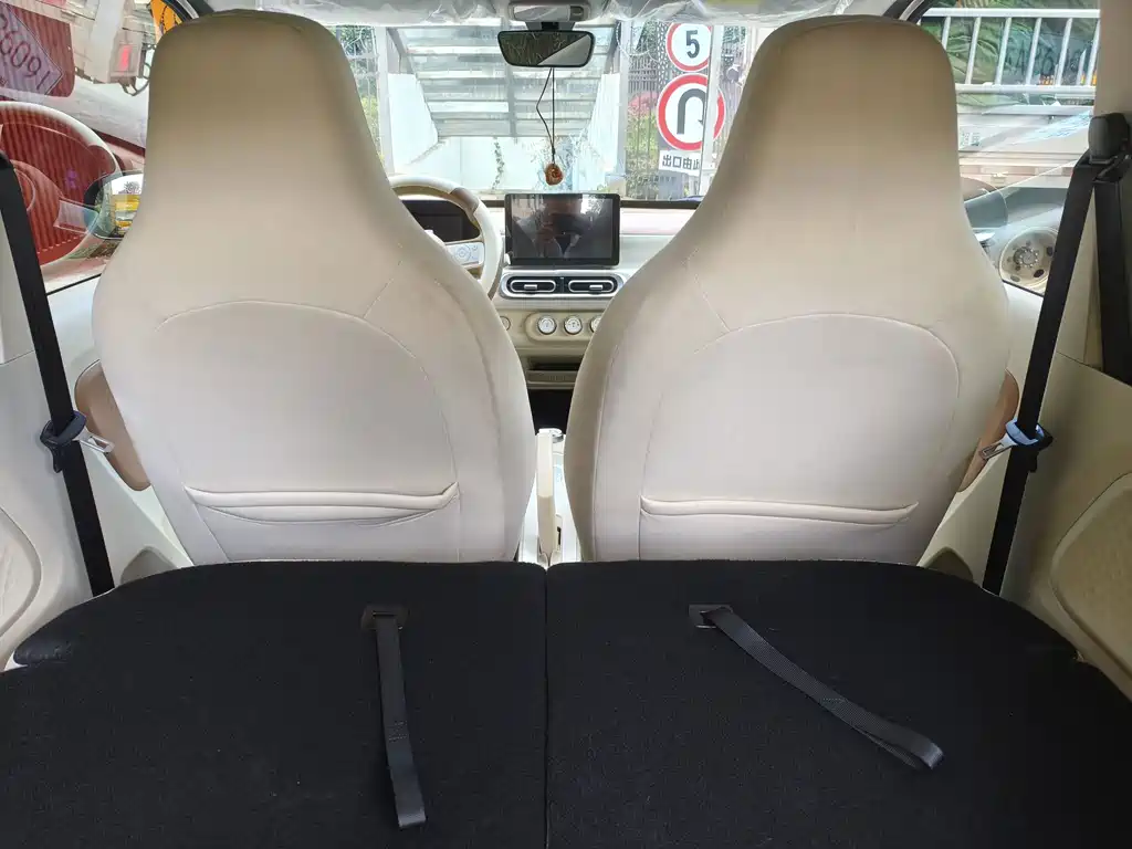 Wuling MINIEV — миниатюра 9