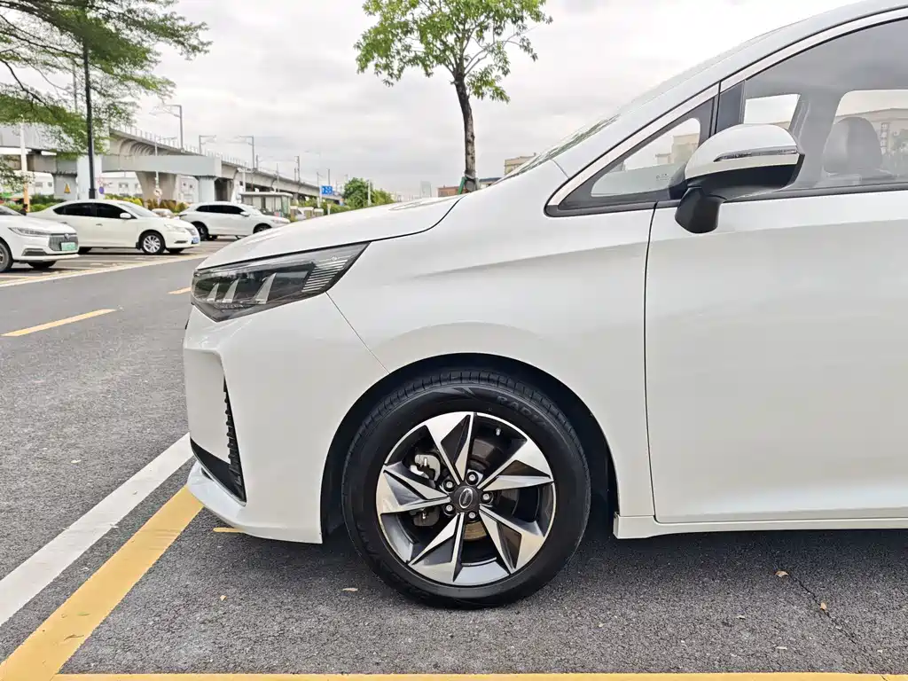 GAC Motor Trumpchi M6 — миниатюра 26
