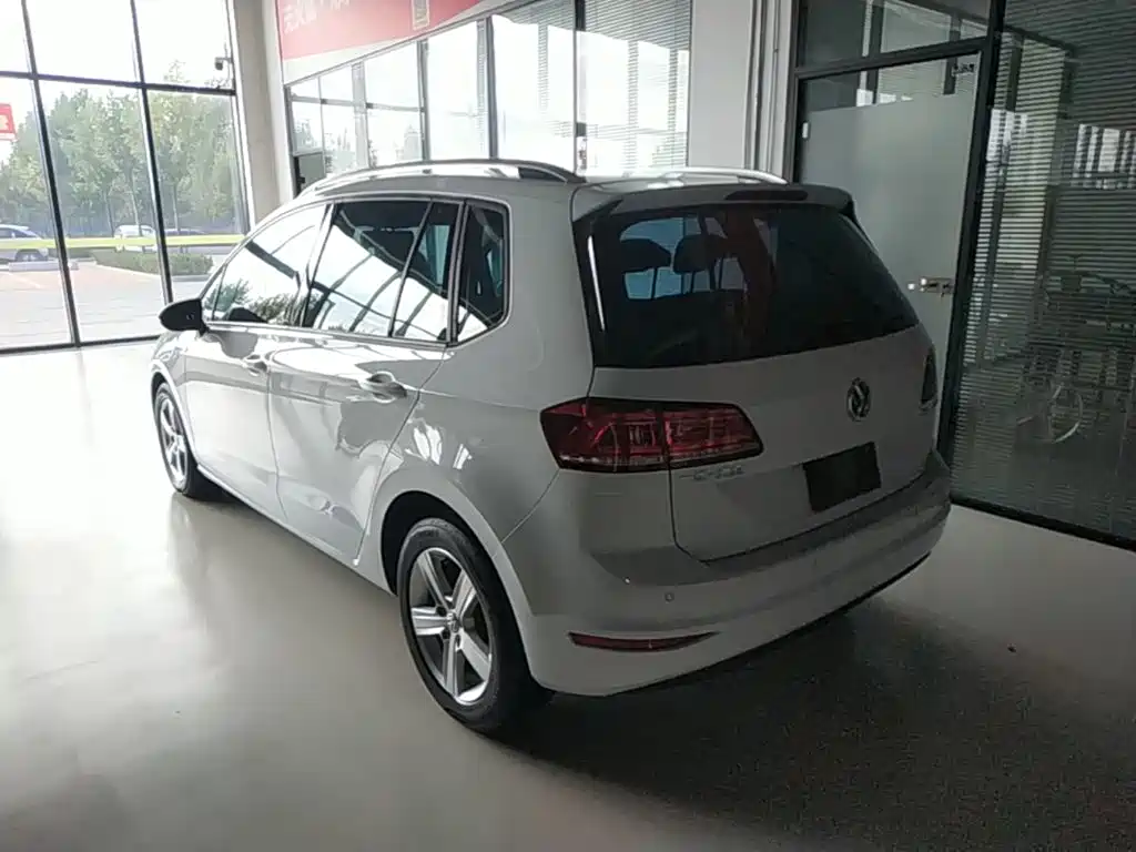 Volkswagen Golf Sportsvan — миниатюра 5