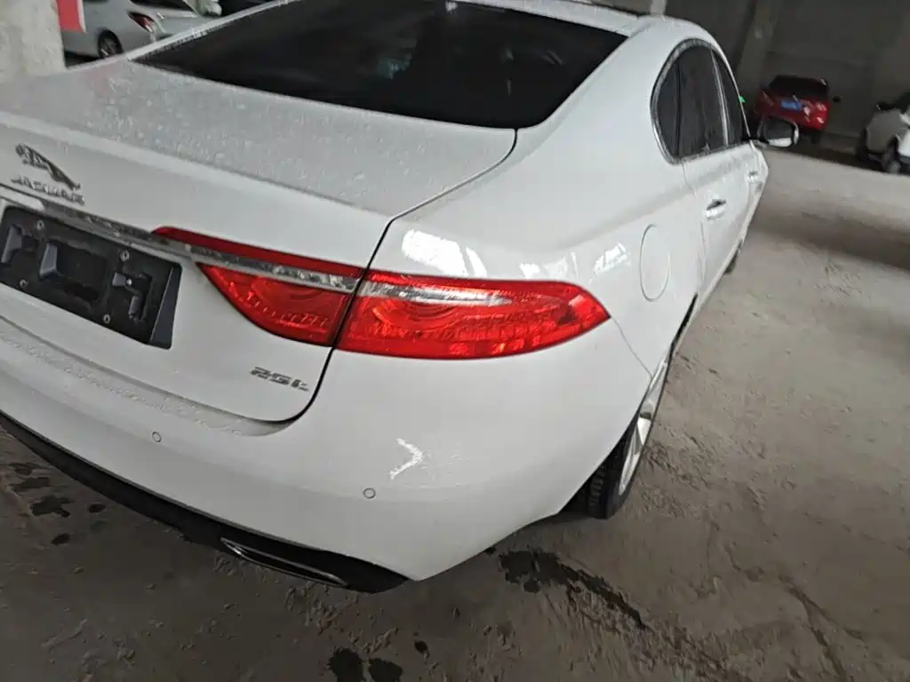 Jaguar XFL — миниатюра 8