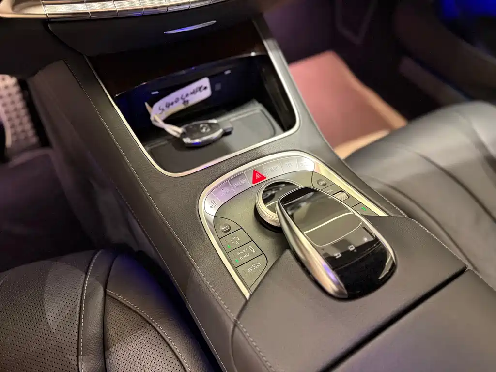 Mercedes-Benz S-Class — миниатюра 12