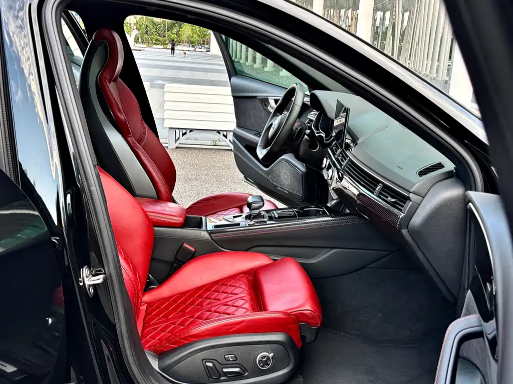 Audi S4 — миниатюра 9