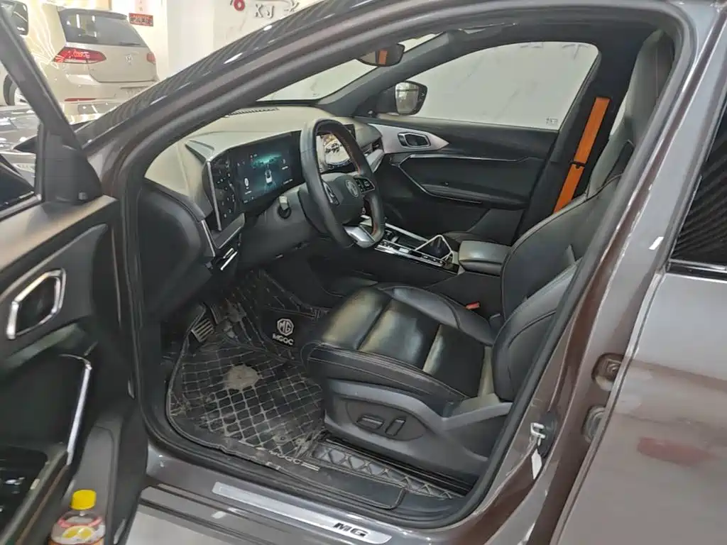 MG MG ONE — миниатюра 15