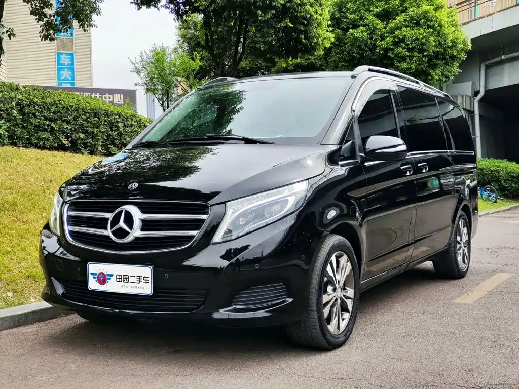 2019 Mercedes-Benz V-klasse - zdjęcie 1 z 13