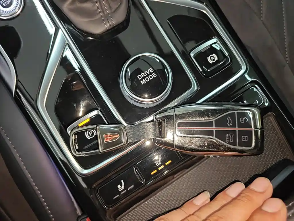 Hongqi Hongqi HS5 — миниатюра 9