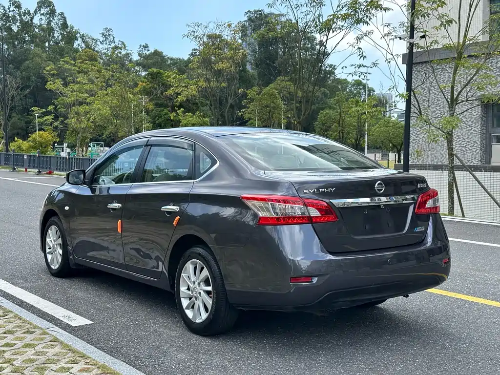 Nissan Sylphy — миниатюра 7