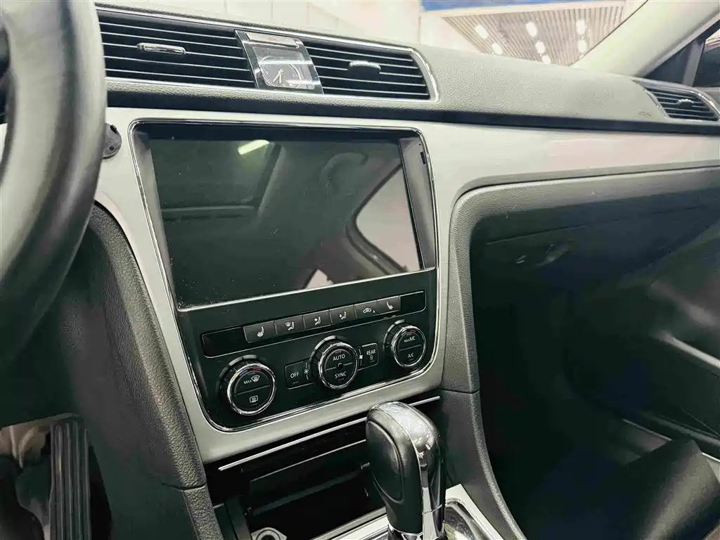 Volkswagen Passat — миниатюра 15