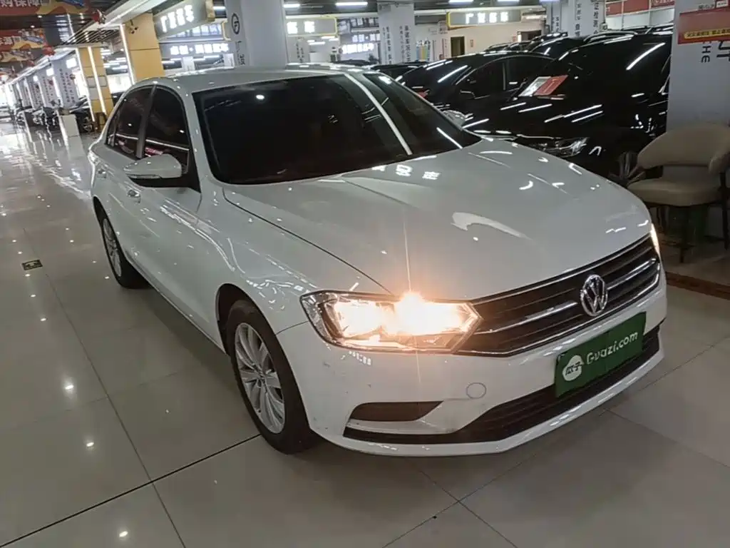 Volkswagen Bora — миниатюра 4
