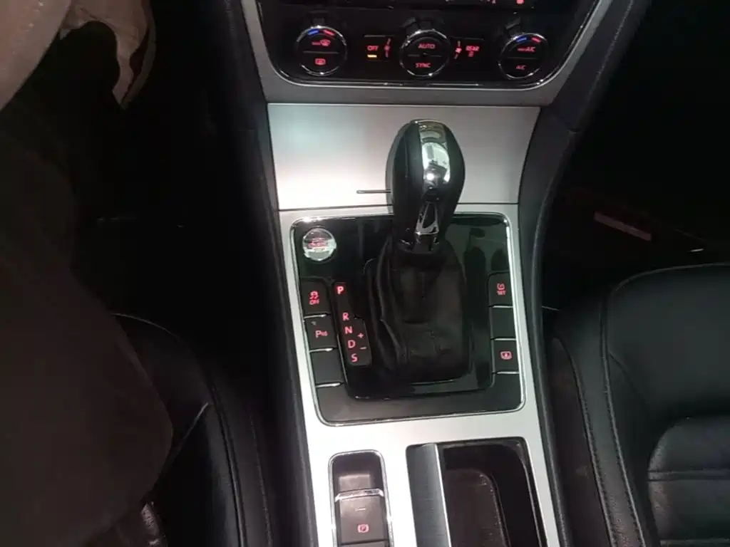 Volkswagen Passat — миниатюра 14