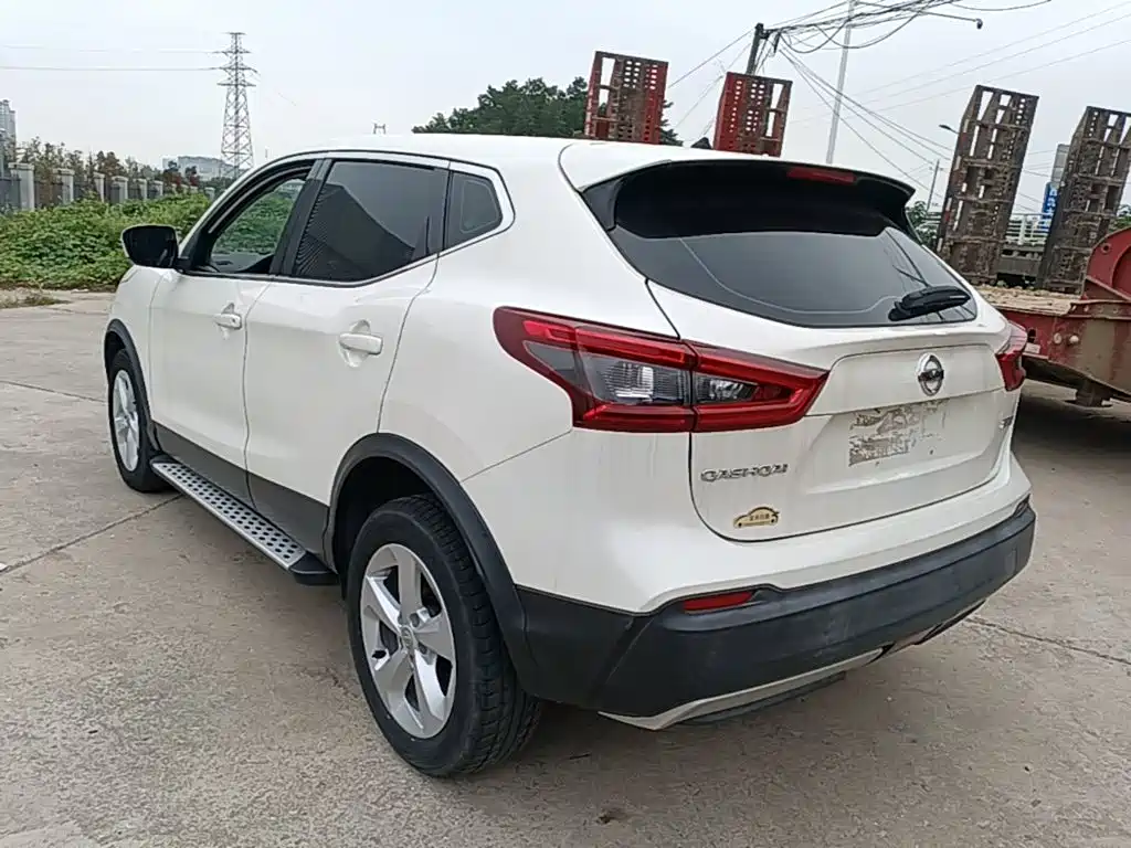 Nissan Qashqai — миниатюра 5