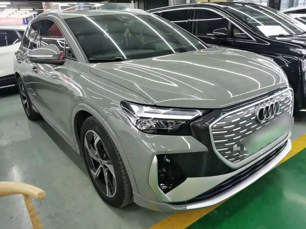 Audi Q4 e-tron — миниатюра 4