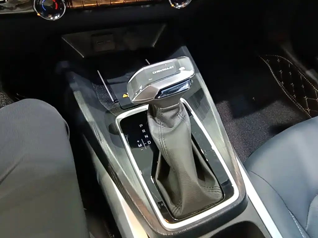 Chevrolet Monza — миниатюра 14