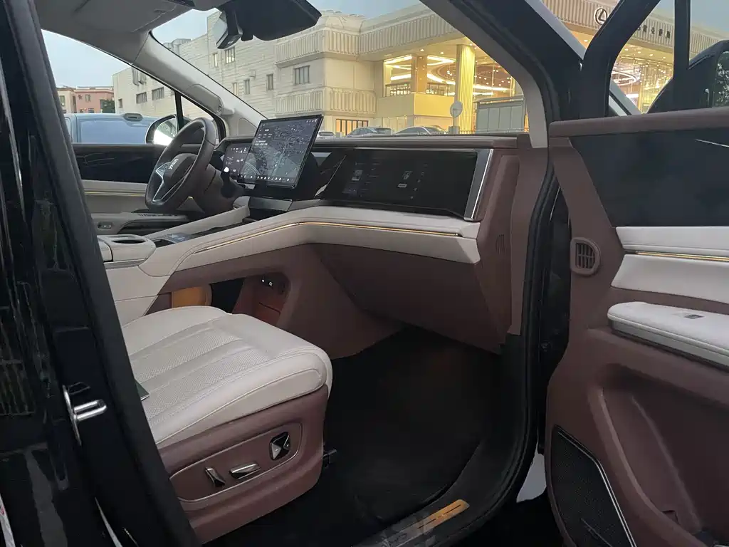 BYD Xia — миниатюра 24