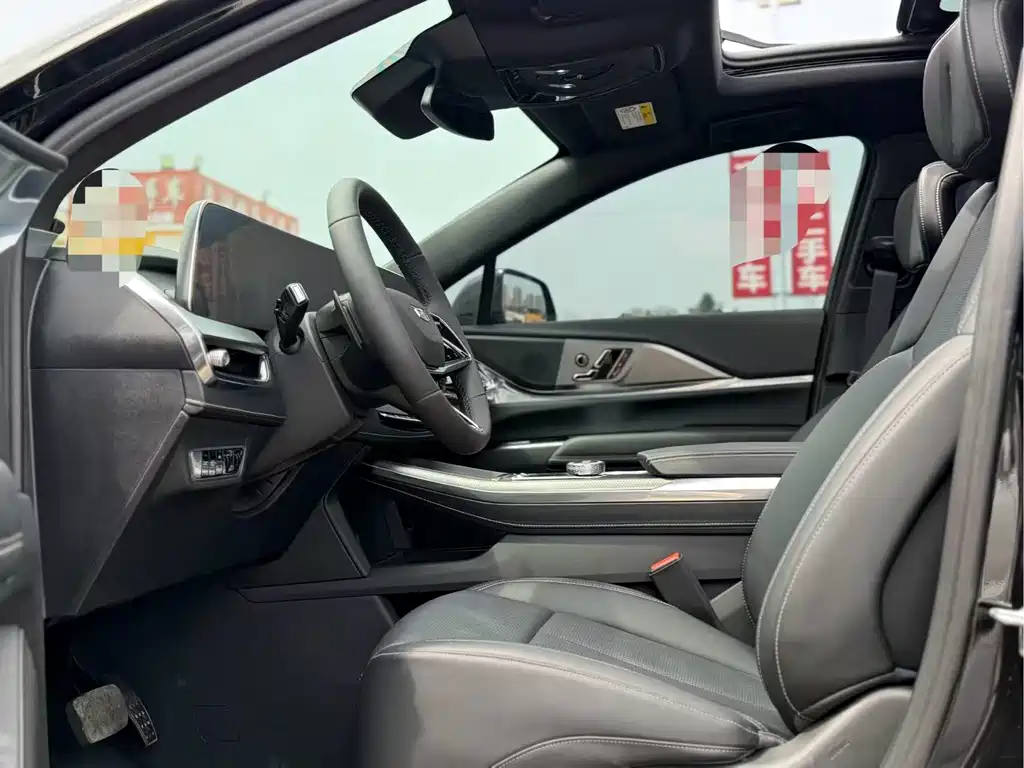 Cadillac XT5 — миниатюра 4