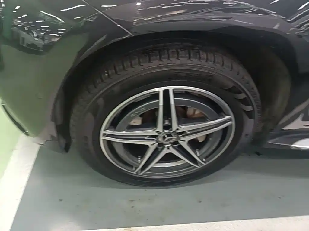 Mercedes-Benz EQC — миниатюра 23