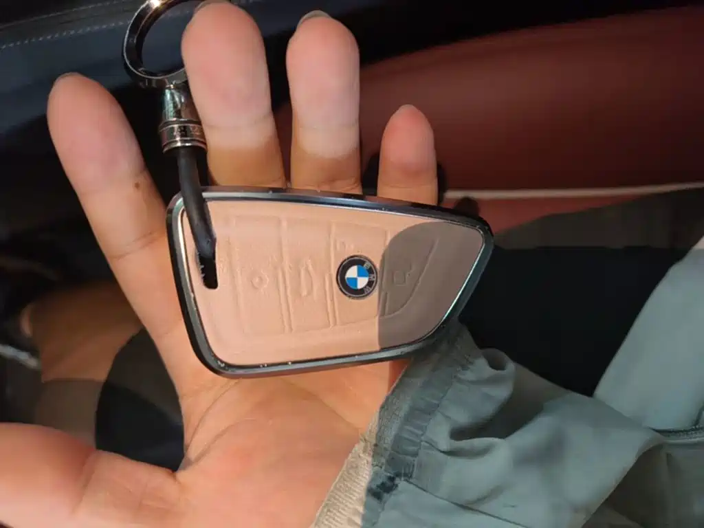 BMW 5 Series — миниатюра 9