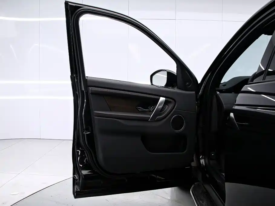 Land Rover Discovery Sport — миниатюра 12