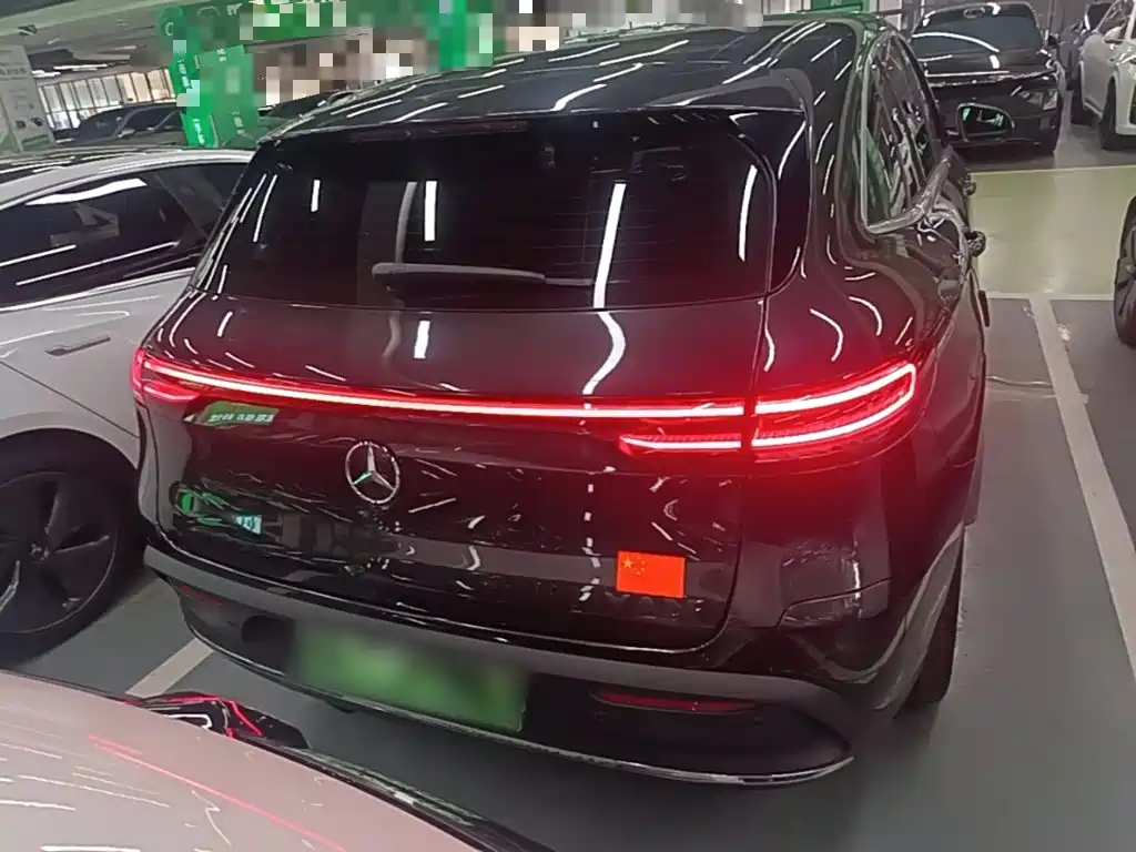 Mercedes-Benz EQC — миниатюра 6