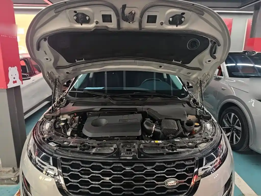 Land Rover Evoque PHEV — миниатюра 20