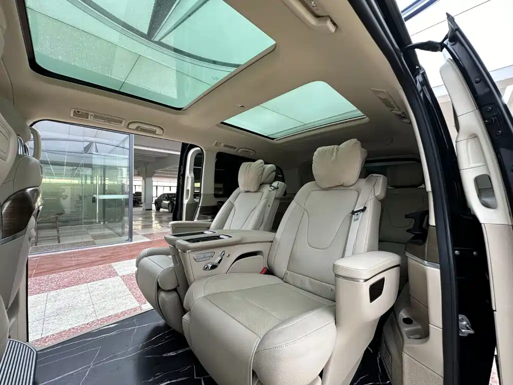 Mercedes-Benz V-Class — миниатюра 30