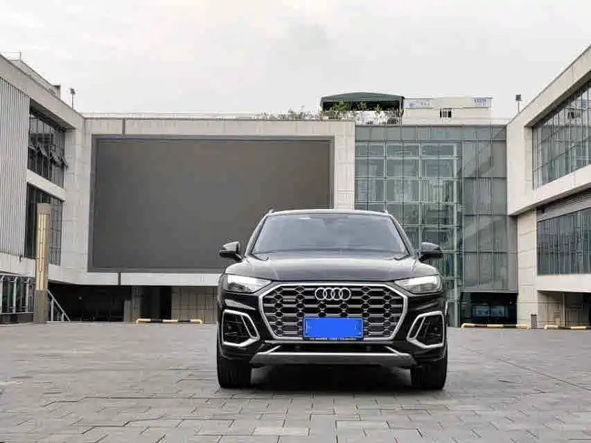 Audi Q5L — миниатюра 2