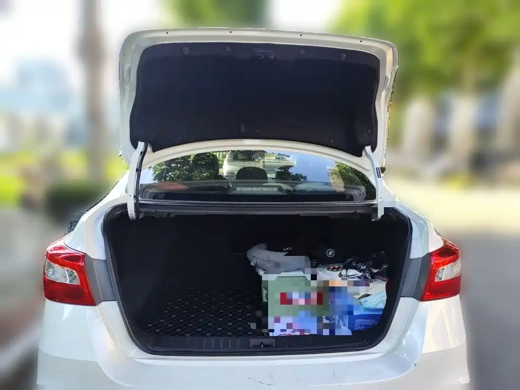 Nissan Sylphy — миниатюра 10