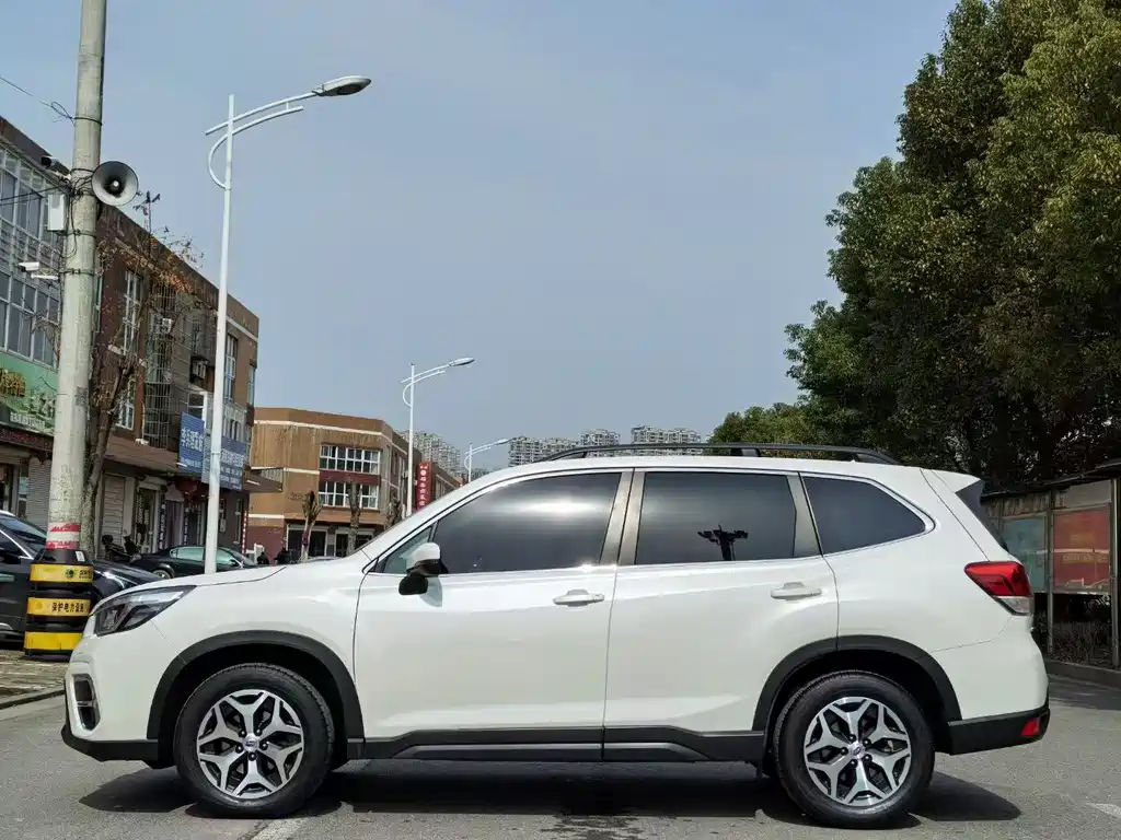 Subaru Forester 2019 2.0i Luxury