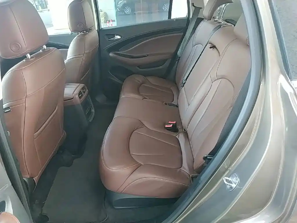 Buick Envision Plus — миниатюра 17