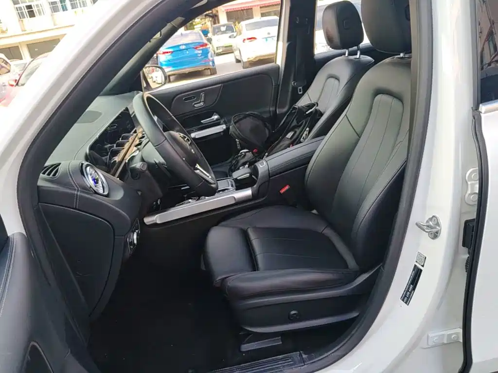 Mercedes-Benz EQB — миниатюра 15