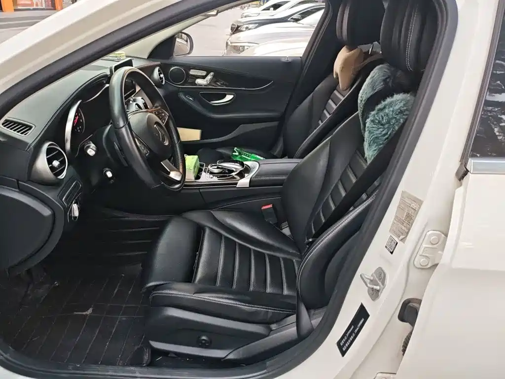 Mercedes-Benz C-Class — миниатюра 11