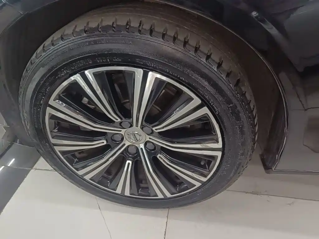 Volvo S90 — миниатюра 23