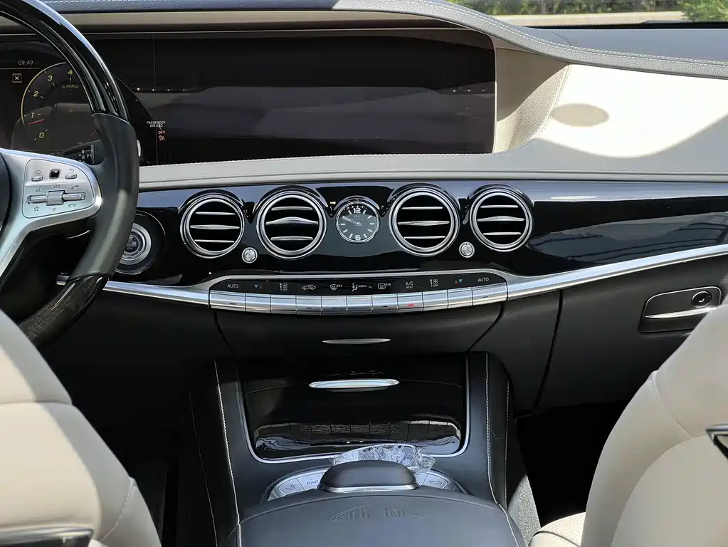 Mercedes-Benz S-Class — миниатюра 13