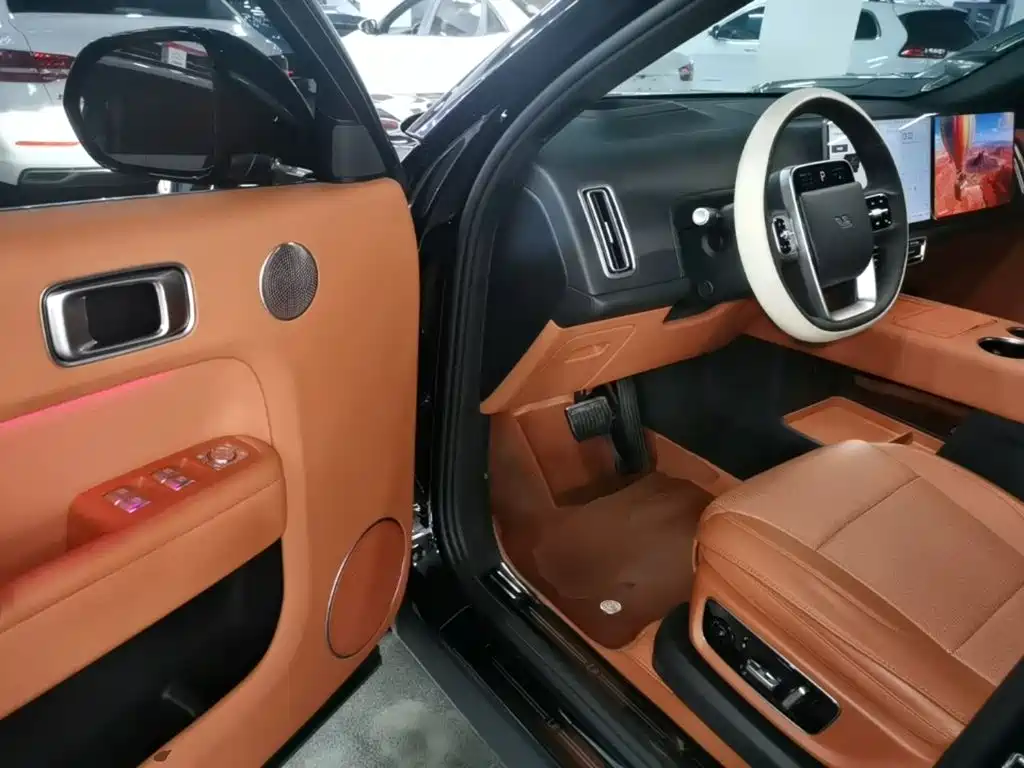 Li Auto Li L8 — миниатюра 16