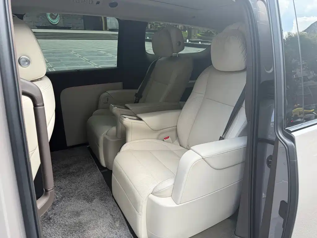 Li Auto Li MEGA — миниатюра 6