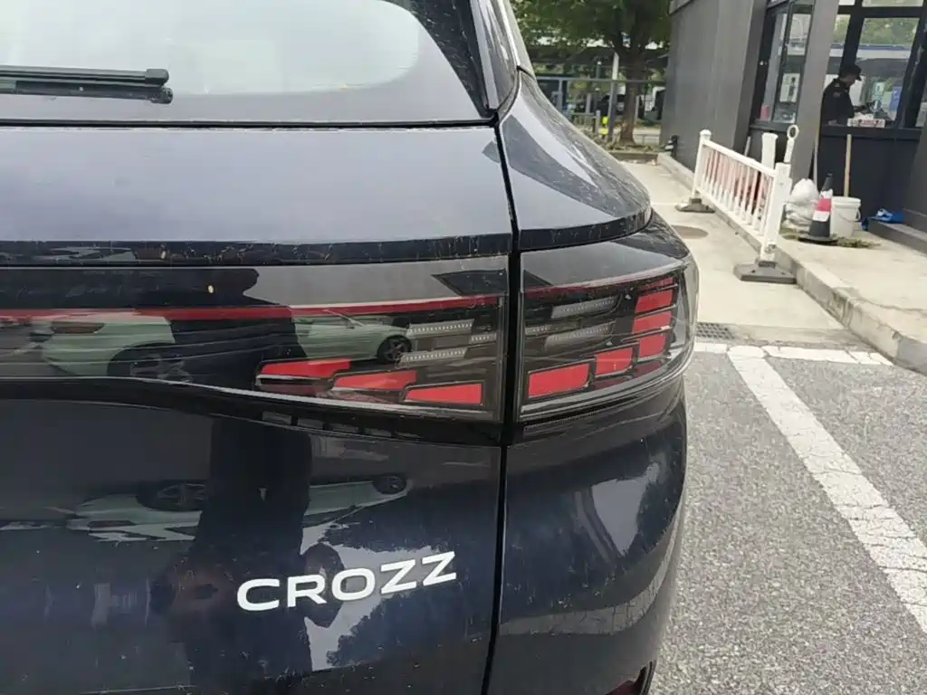 Volkswagen ID.4 Crozz — миниатюра 8