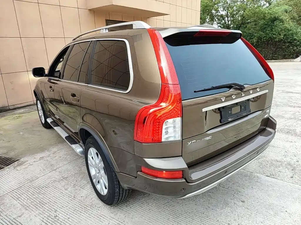 Volvo XC Classic — миниатюра 5