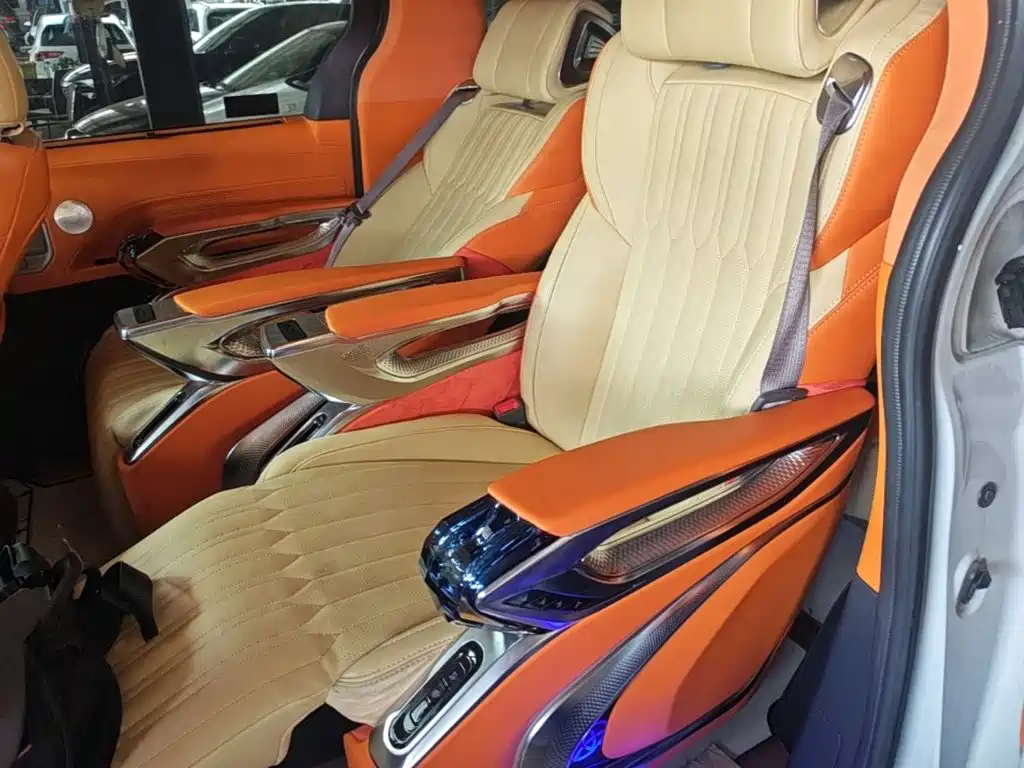 Toyota Granvia — миниатюра 17