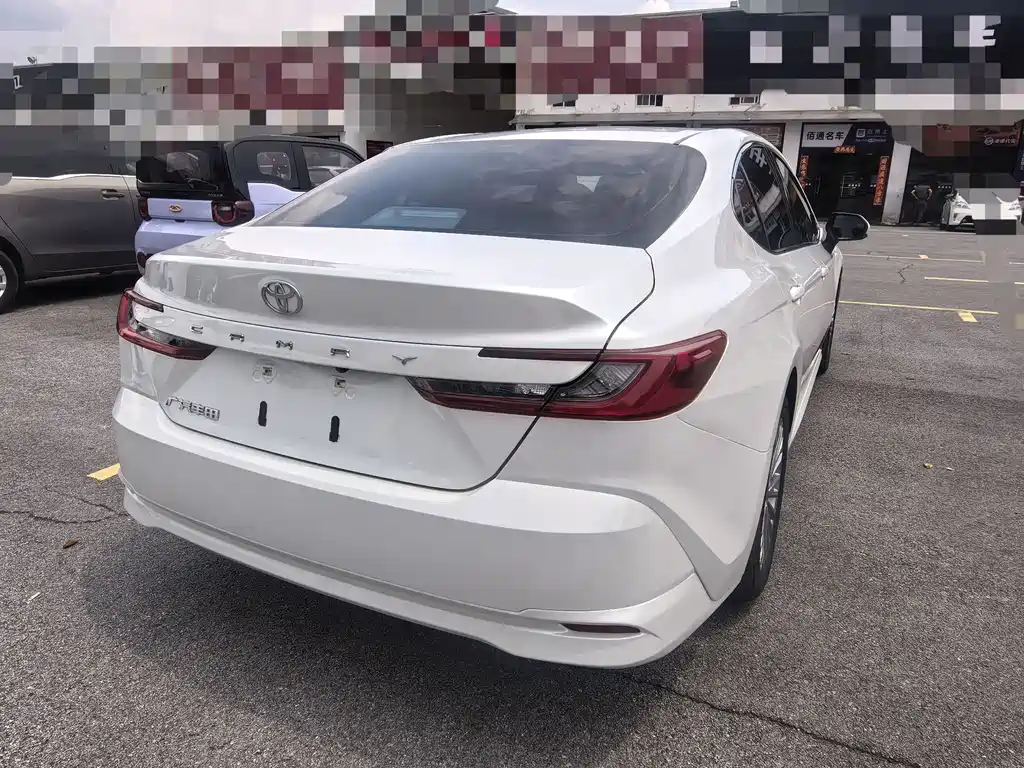 Toyota Camry 2024 2.0E Elite