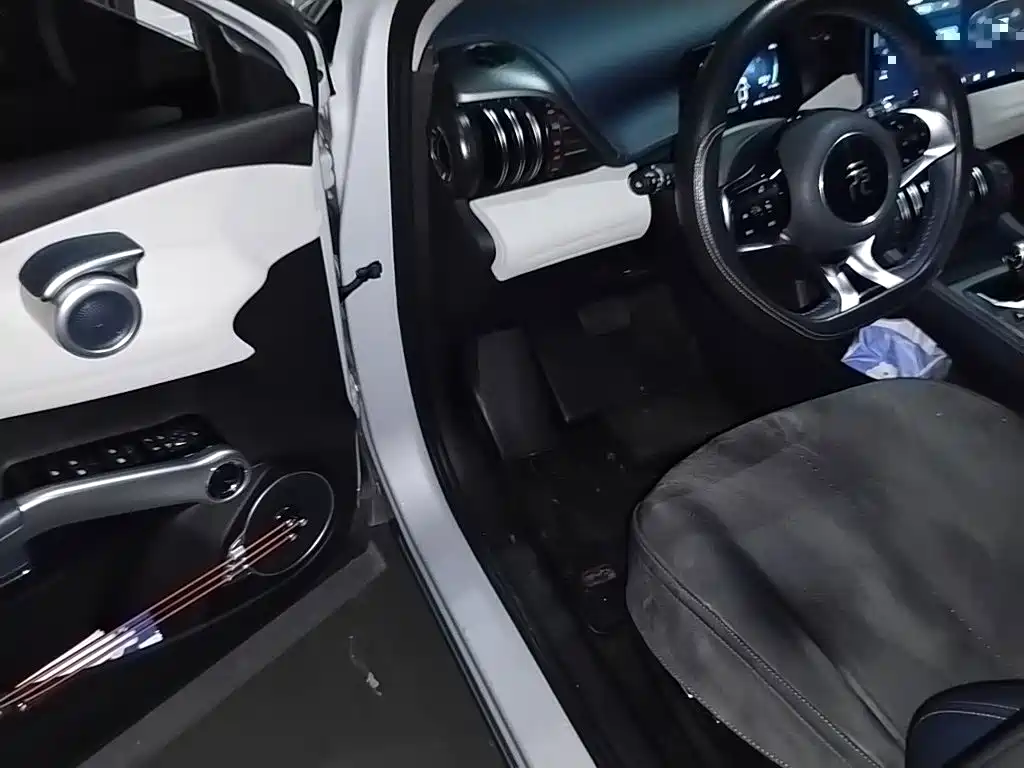 BYD Yuan Plus — миниатюра 17